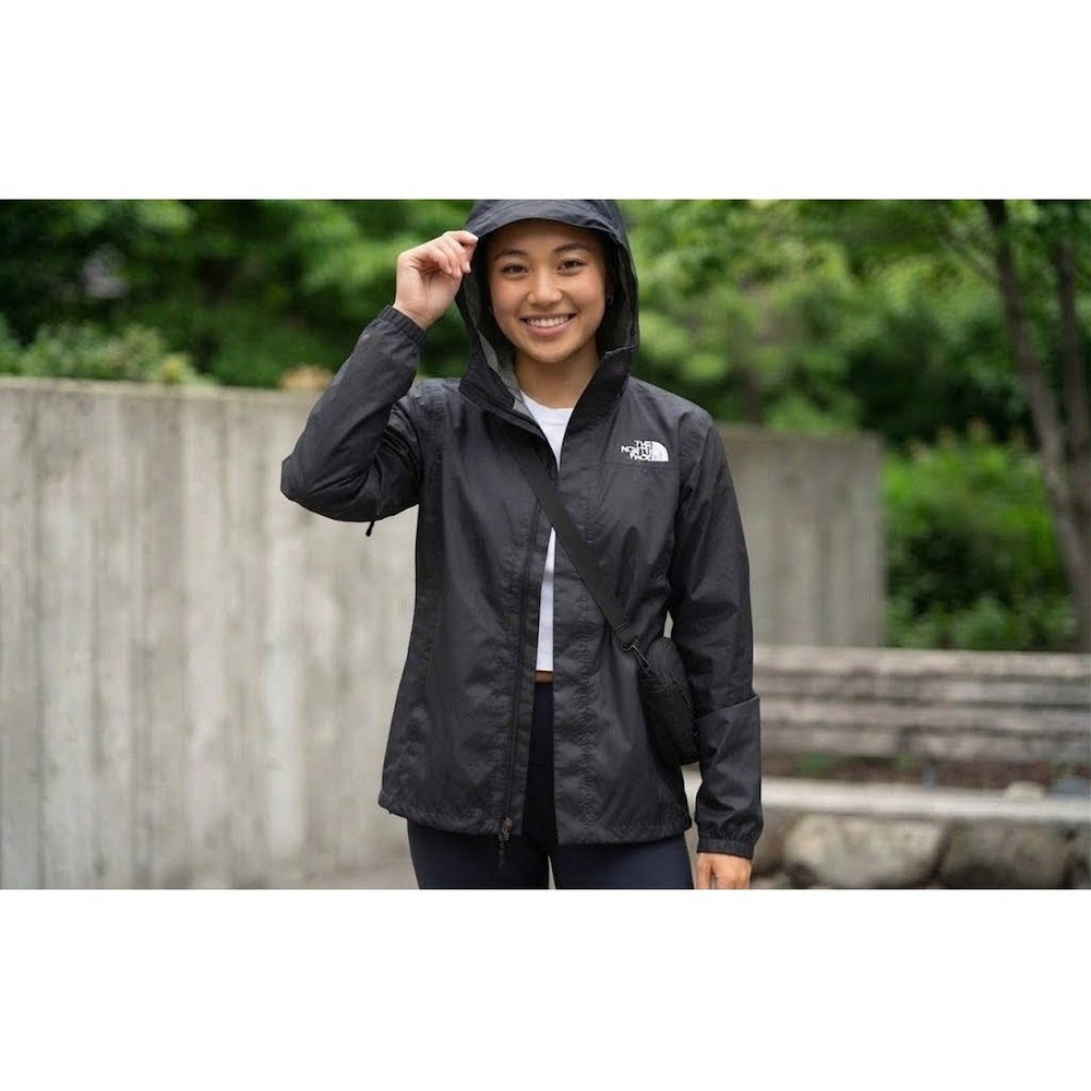 The North Face HyVent Rain Jacket Womens Medium Black Windbreaker Waterproof